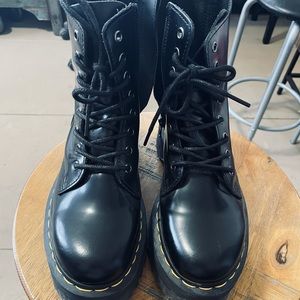 Like New Dr. Marten Jadon Platform Boots Size 7